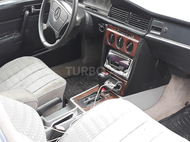 Mercedes 190 1991, 246,788 km - 1.8 l - Bakı