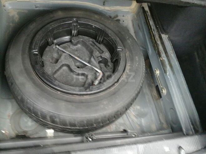 Mercedes E 240 1999, 225,500 km - 2.4 l - Bakı