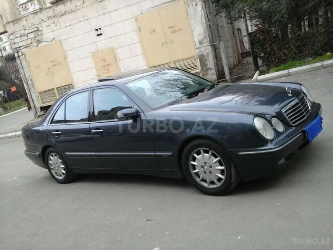 Mercedes E 240 1999, 225,500 km - 2.4 l - Bakı