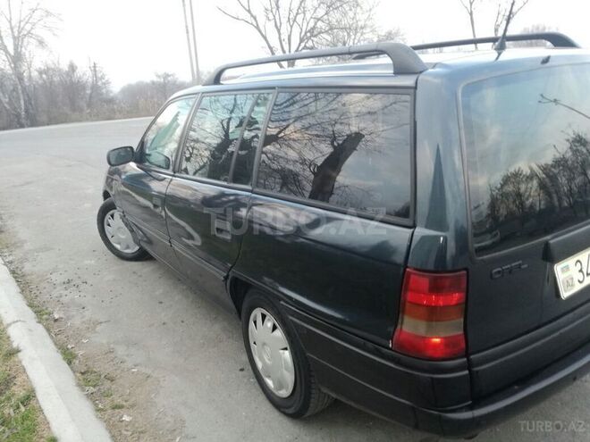 Opel Astra 1994, 340,000 km - 1.6 l - Zaqatala