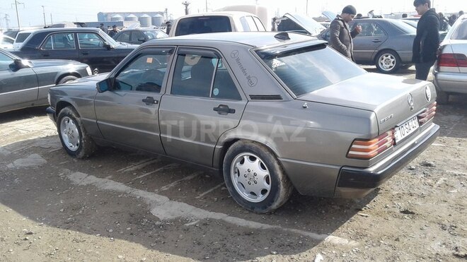 Mercedes 190 1991, 258,412 km - 2.0 l - Bakı