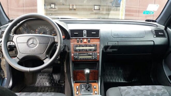 Mercedes C 200 1998, 132,000 km - 2.0 l - Bakı
