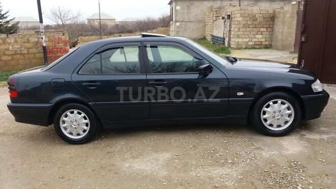 Mercedes C 200 1998, 132,000 km - 2.0 l - Bakı