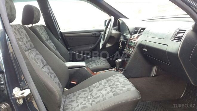 Mercedes C 200 1998, 132,000 km - 2.0 l - Bakı