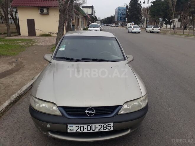 Opel Vectra 1997, 250,000 km - 2.0 л - Sumqayıt