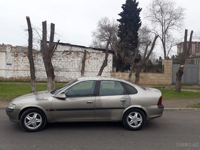 Opel Vectra 1997, 250,000 km - 2.0 л - Sumqayıt