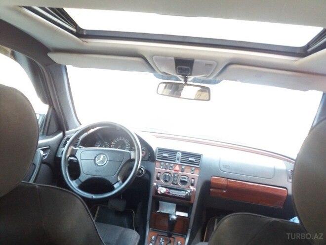 Mercedes C 240 2000, 250,000 km - 2.4 l - Zaqatala