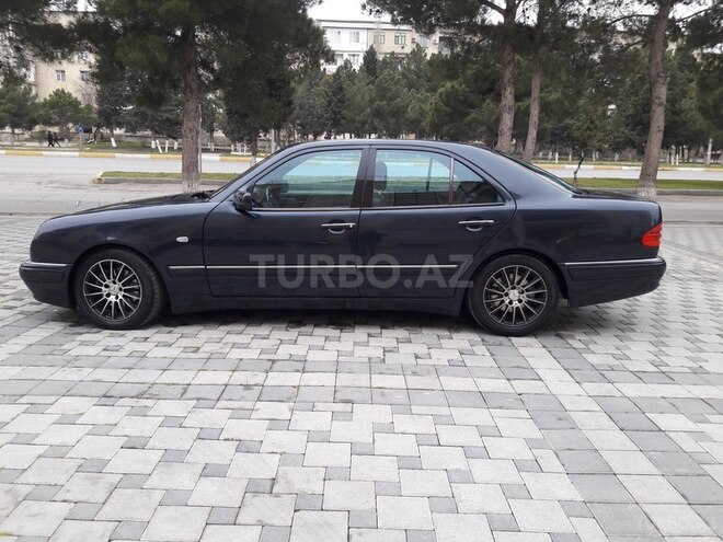 Mercedes E 320 1997, 240,000 km - 3.2 l - Sumqayıt