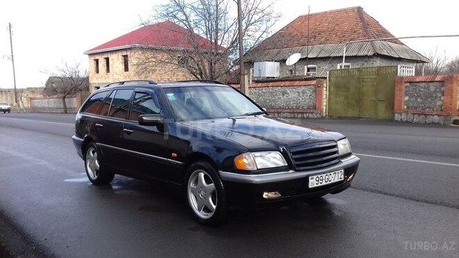 Mercedes C 240 2000, 250,000 km - 2.4 l - Zaqatala