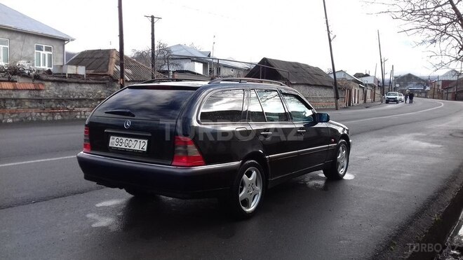 Mercedes C 240 2000, 250,000 km - 2.4 l - Zaqatala