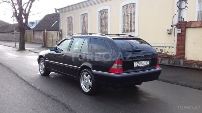Mercedes C 240 2000, 250,000 km - 2.4 l - Zaqatala