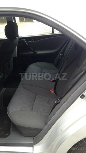Mercedes E 220 2000, 319,142 km - 2.2 l - Bakı