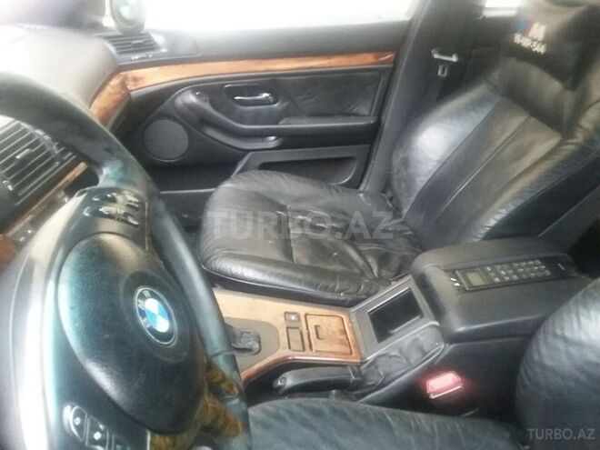 BMW 540 2000, 170,000 km - 5.4 l - İmişli