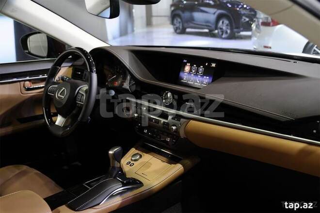 Lexus ES 200 2016, 50,000 km - 2.0 л - Bakı