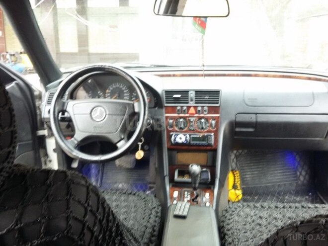 Mercedes C 200 1999, 391,000 km - 2.0 l - Bakı