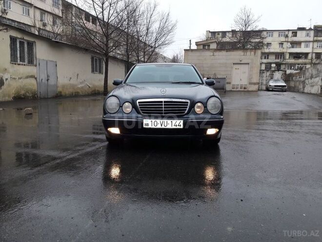 Mercedes E 260 2000, 25,600 km - 2.6 l - Bakı
