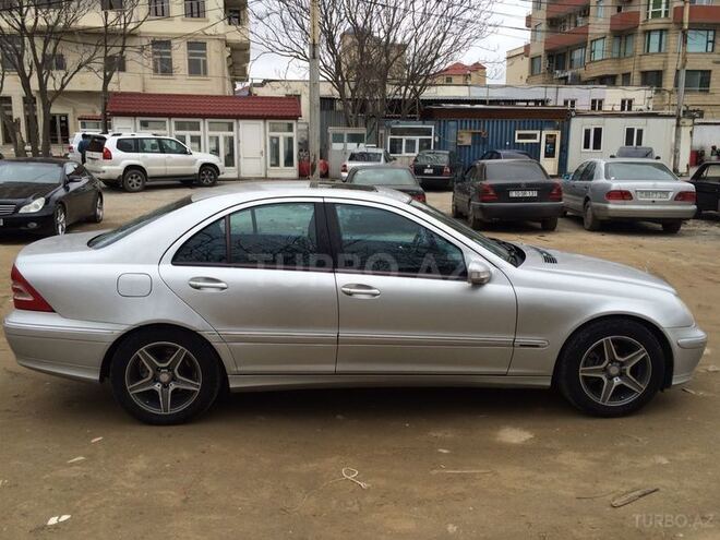 Mercedes C 200 2000, 185,000 km - 2.0 л - Bakı