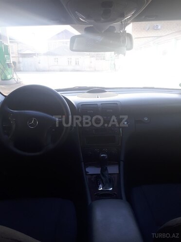 Mercedes C 200 2001, 179,000 km - 2.0 l - Gəncə