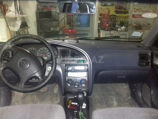 Hyundai Elantra 2001, 250,000 km - 2.0 л - Bakı