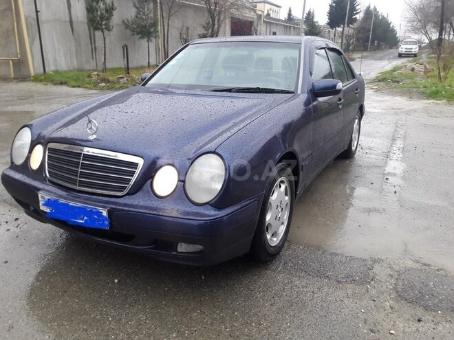 Mercedes E 220 2000, 280,000 km - 2.2 l - Bakı