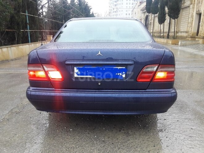 Mercedes E 220 2000, 280,000 km - 2.2 l - Bakı