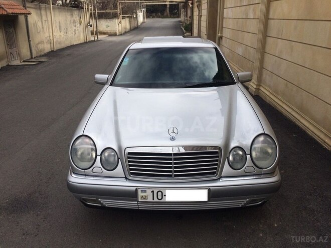 Mercedes E 240 1998, 312,000 km - 2.4 л - Bakı