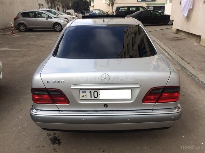 Mercedes E 240 1998, 312,000 km - 2.4 л - Bakı