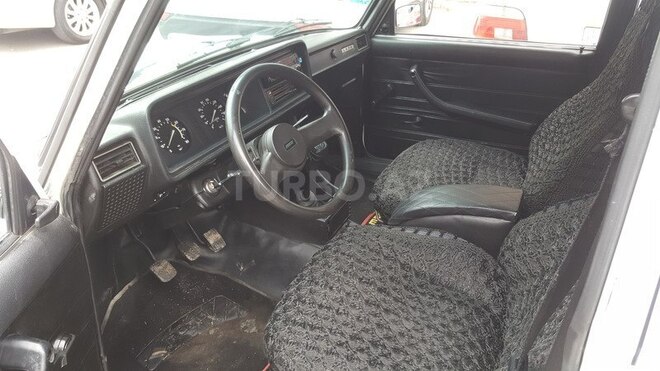 LADA (VAZ) 2107 2009, 180,000 km - 1.6 л - Bakı