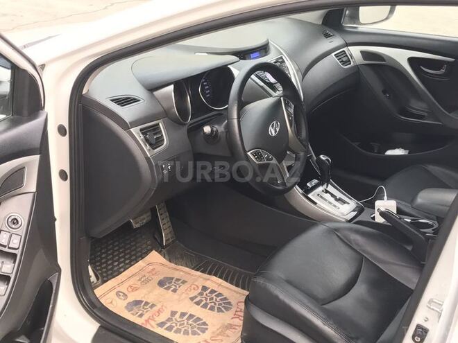 Hyundai Elantra 2011, 143,300 km - 1.8 l - Bakı