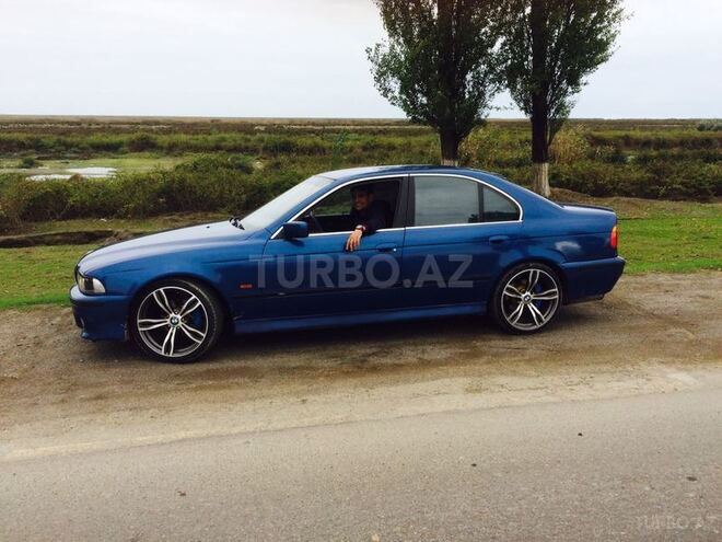 BMW 520 1997, 30,000 km - 0.2 l - Lənkəran
