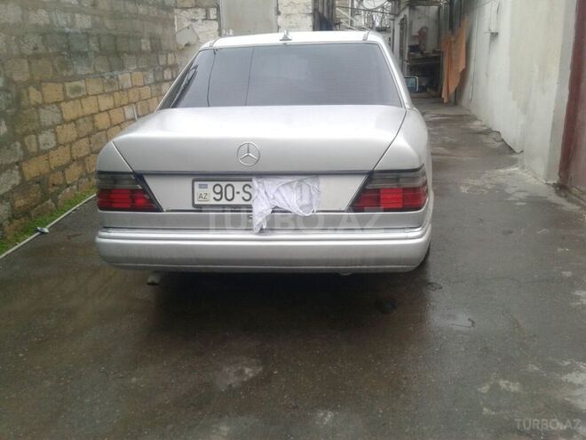 Mercedes E 200 1992, 100,000 km - 2.0 l - Bakı