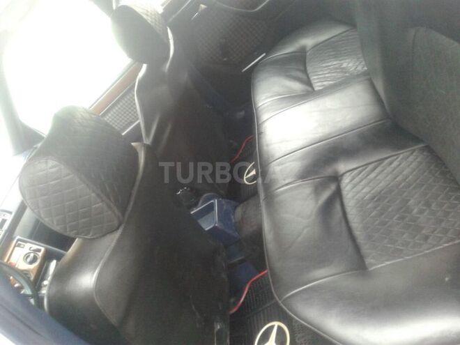 Mercedes E 200 1992, 100,000 km - 2.0 l - Bakı