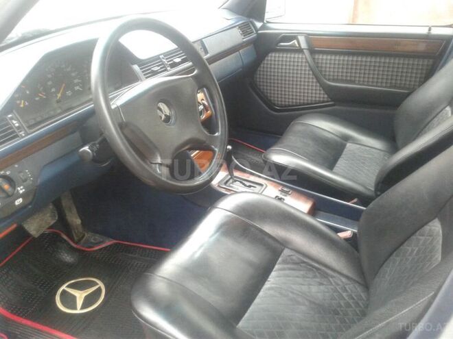 Mercedes E 200 1992, 100,000 km - 2.0 l - Bakı