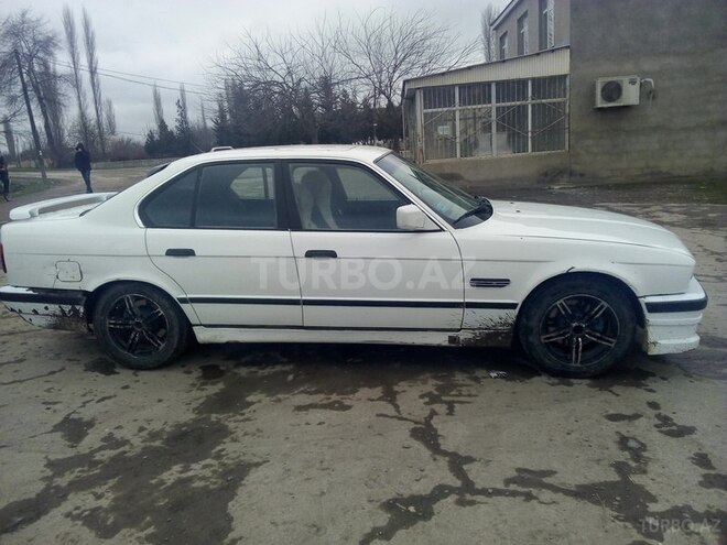 BMW 525 1989, 450,000 km - 2.5 l - Xaçmaz
