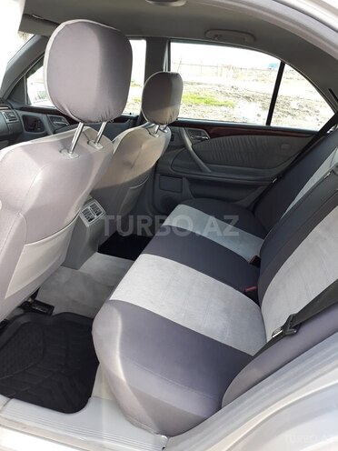 Mercedes E 200 2002, 255,000 km - 2.0 l - Bakı