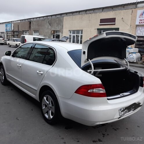 Skoda Superb 2011, 113,000 km - 1.8 l - Bakı