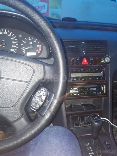 Mercedes C 250 1997, 258,000 km - 2.5 l - Bakı