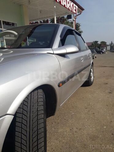 Opel Vectra 1997, 25,000 km - 2.0 л - Sumqayıt