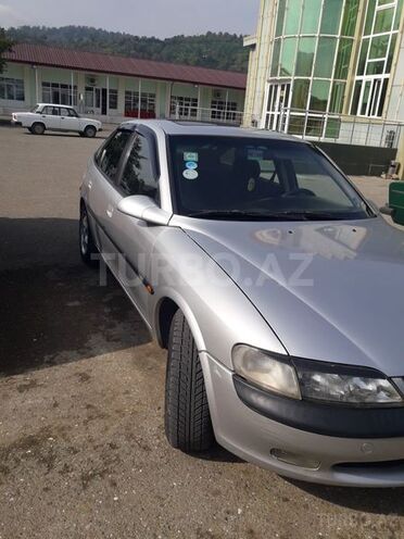 Opel Vectra 1997, 25,000 km - 2.0 л - Sumqayıt