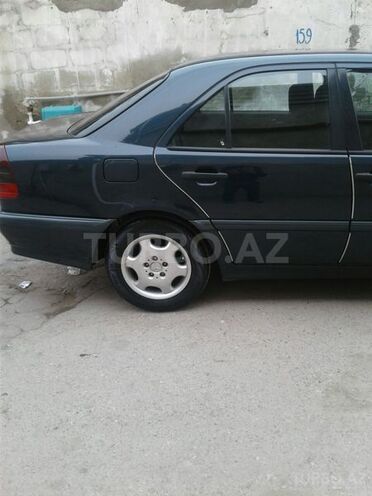 Mercedes C 200 2000, 202,000 km - 2.0 л - Bakı