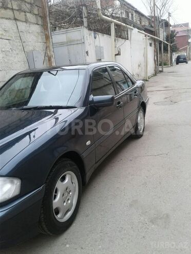 Mercedes C 200 2000, 202,000 km - 2.0 л - Bakı
