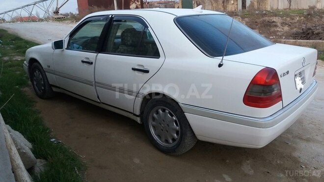 Mercedes C 220 1996, 183,900 km - 2.2 л - Bakı