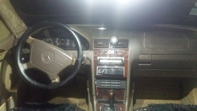 Mercedes C 220 1996, 183,900 km - 2.2 л - Bakı