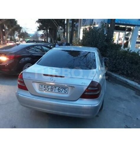 Mercedes E 270 2002, 300,000 km - 2.7 l - Şəki