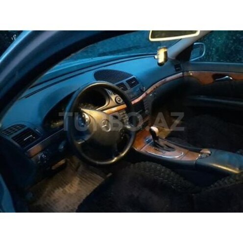 Mercedes E 270 2002, 300,000 km - 2.7 l - Şəki