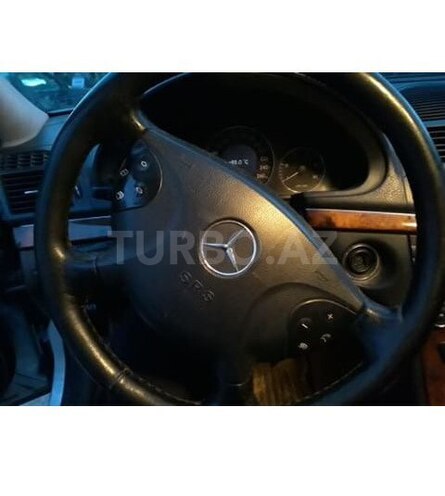 Mercedes E 270 2002, 300,000 km - 2.7 l - Şəki