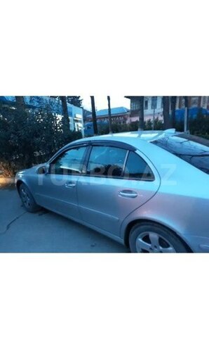 Mercedes E 270 2002, 300,000 km - 2.7 l - Şəki
