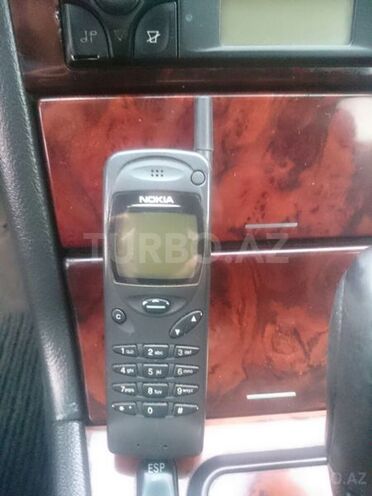 Mercedes E 220 2000, 319,142 km - 2.2 l - Bakı