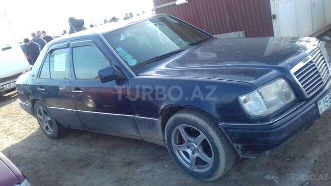 Mercedes E 220 1995, 570,629 km - 2.2 л - Bakı