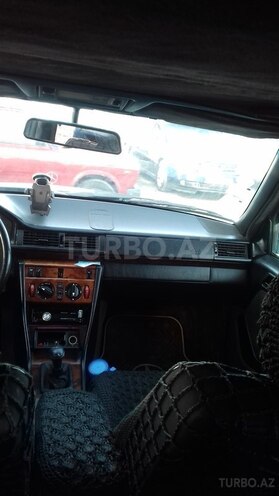 Mercedes E 220 1995, 570,629 km - 2.2 л - Bakı